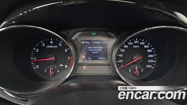 Kia Carnival Gasoline 9-Seater Noblesse Special 2019 — фото 8