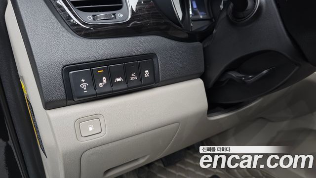Kia Carnival Gasoline 9-Seater Noblesse Special 2019 — фото 17