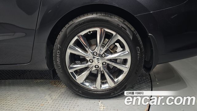 Kia Carnival Gasoline 9-Seater Noblesse Special 2019 — фото 21