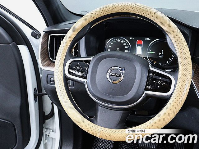 Volvo XC60 (II) T8 Inscription 2021 — фото 16