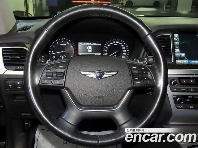 Genesis G80 3.3 GDI AWD Premium Luxury 2017 — фото 8