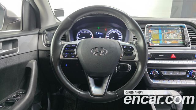 Hyundai Sonata New Rise LPI Taxi Style 2019 — фото 13