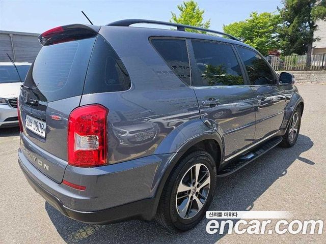 KG Mobility (SsangYong) Rexton W 2.2 4WD RX7 Luxury 2016 — фото 2