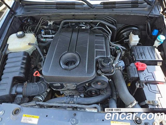 KG Mobility (SsangYong) Rexton W 2.2 4WD RX7 Luxury 2016 — фото 6
