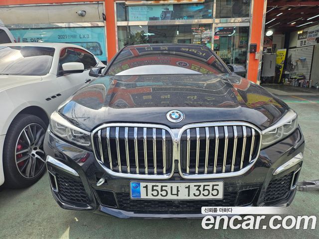 BMW 7 Series (F01) 750Li