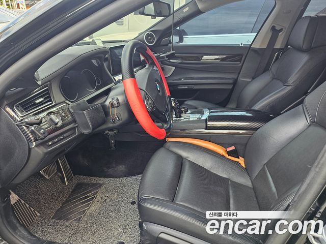 BMW 7 Series (F01) 750Li 2013 — фото 8