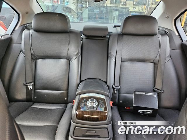 BMW 7 Series (F01) 750Li 2013 — фото 16