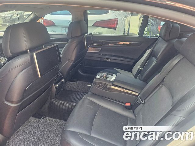 BMW 7 Series (F01) 750Li 2013 — фото 20