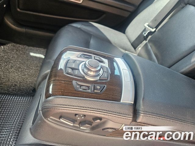 BMW 7 Series (F01) 750Li 2013 — фото 21