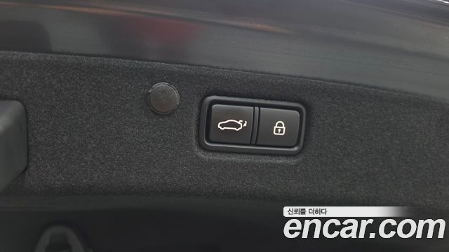 Hyundai Grandeur (IG) 3.0 Exclusive Special 2017 — фото 17