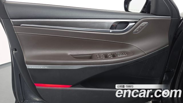 Hyundai Grandeur (IG) 3.0 Exclusive Special 2017 — фото 24