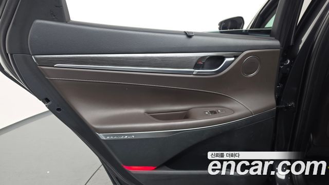 Hyundai Grandeur (IG) 3.0 Exclusive Special 2017 — фото 25