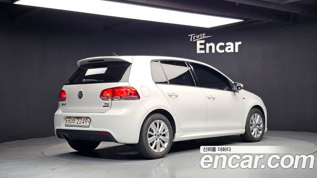 Volkswagen Golf (VI) 1.6 TDI Blue Motion StyleEdition 2013 — фото 2