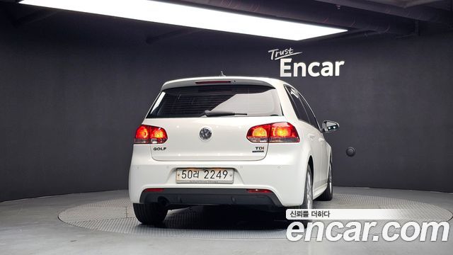 Volkswagen Golf (VI) 1.6 TDI Blue Motion StyleEdition 2013 — фото 4