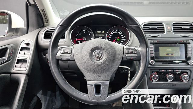 Volkswagen Golf (VI) 1.6 TDI Blue Motion StyleEdition 2013 — фото 13