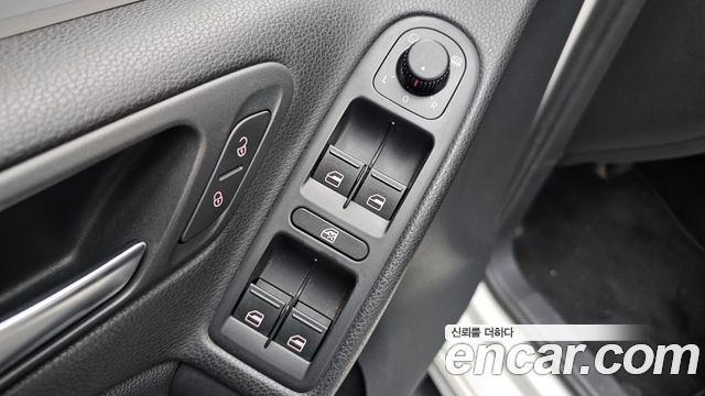 Volkswagen Golf (VI) 1.6 TDI Blue Motion StyleEdition 2013 — фото 19