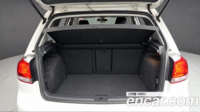 Volkswagen Golf (VI) 1.6 TDI Blue Motion StyleEdition 2013 — фото 20