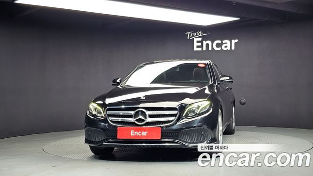 Mercedes-Benz E-Class (W213) E220d Avantgarde 2018 — фото 3