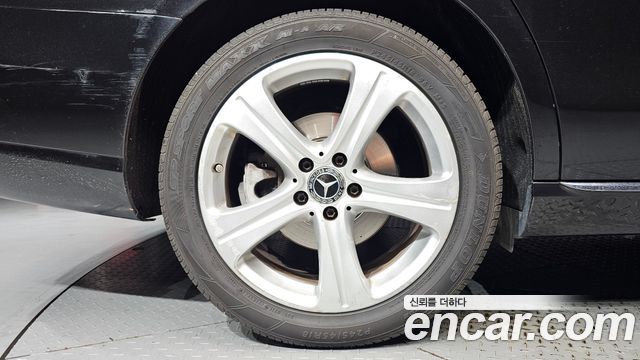 Mercedes-Benz E-Class (W213) E220d Avantgarde 2018 — фото 5
