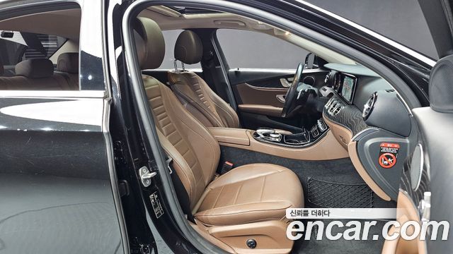 Mercedes-Benz E-Class (W213) E220d Avantgarde 2018 — фото 12