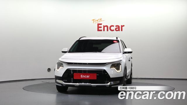 Kia Niro Signature 2023 — фото 3