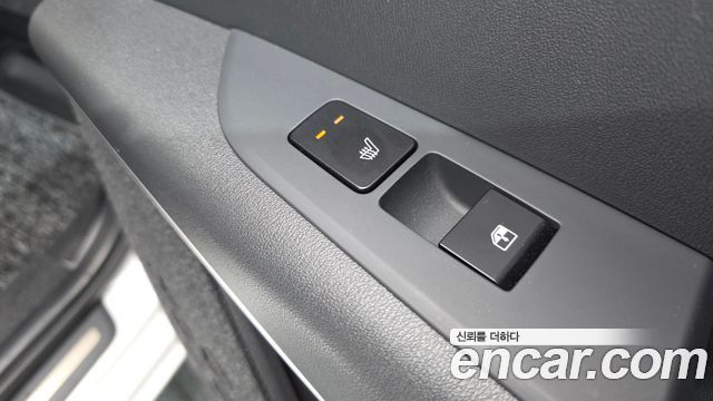 Kia Niro Signature 2023 — фото 18