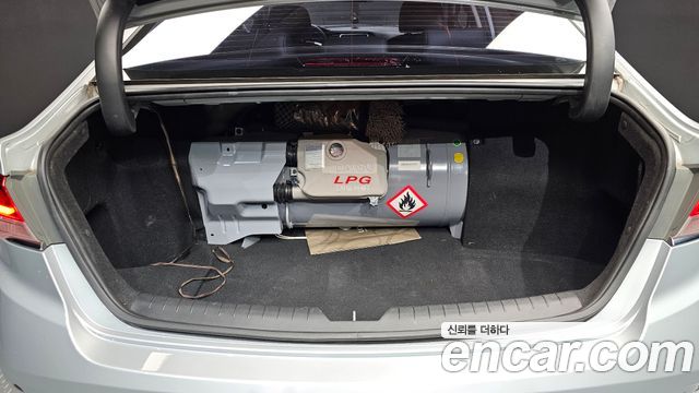 Hyundai Sonata New Rise LPI Taxi Style 2018 — фото 18