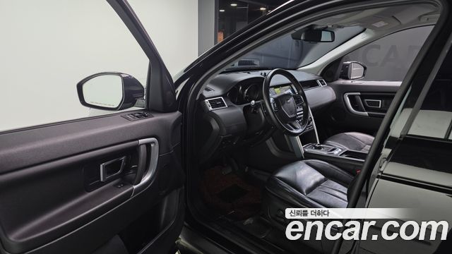 Land Rover Discovery Sport 2.0 TD4 SE 2017 — фото 10