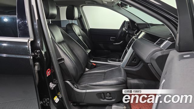 Land Rover Discovery Sport 2.0 TD4 SE 2017 — фото 11