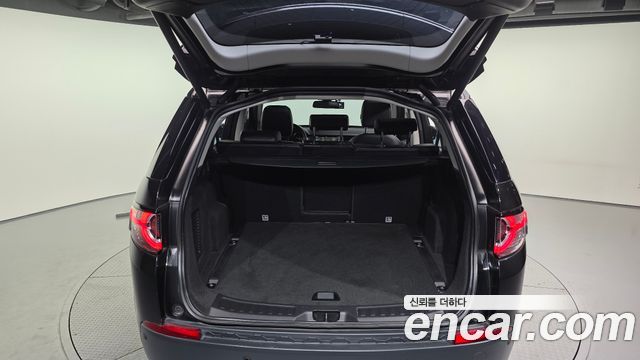 Land Rover Discovery Sport 2.0 TD4 SE 2017 — фото 20