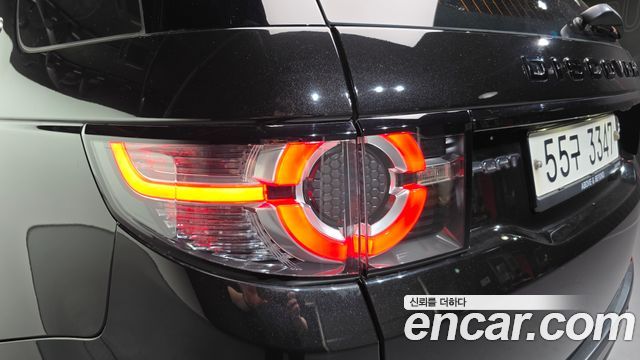 Land Rover Discovery Sport 2.0 TD4 SE 2017 — фото 23