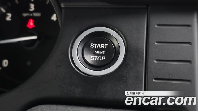 Land Rover Discovery Sport 2.0 TD4 SE 2017 — фото 29