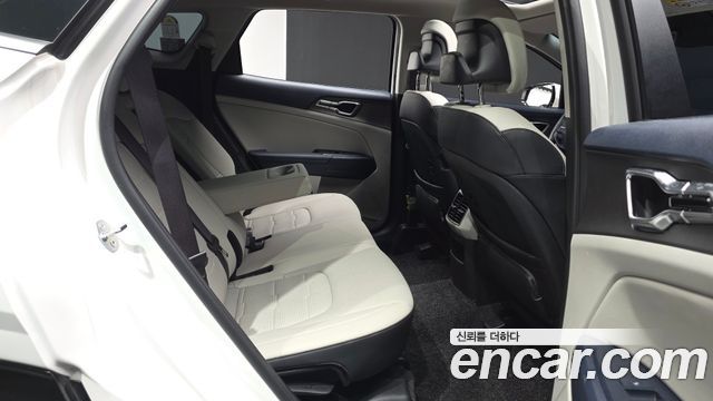 Kia Sportage (V) Gasoline 1.6 Turbo 2WD Signature 2025 — фото 11
