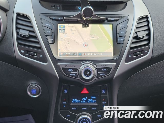 Hyundai Avante 1.6 VGT Modern Standard 2015 — фото 7