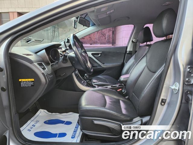 Hyundai Avante 1.6 VGT Modern Standard 2015 — фото 9