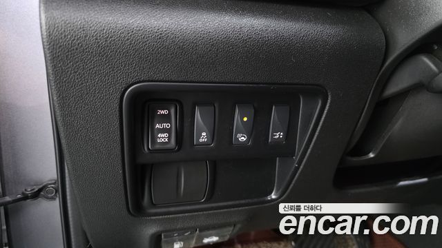 Renault Korea QM6 Diesel 4WD RE Signature 2017 — фото 27