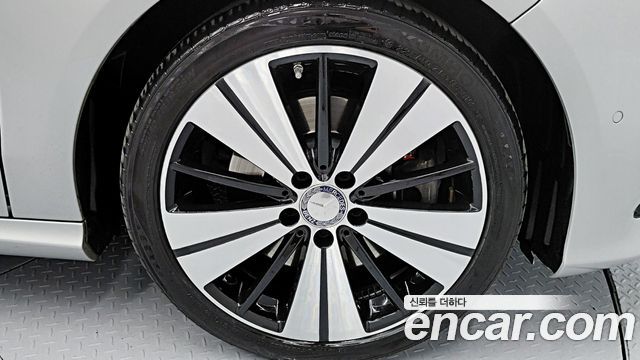 Mercedes-Benz CLA-Class (C117) CLA250 2017 — фото 5