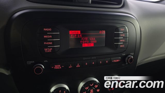 Kia Soul 1.6 GDi Luxury 2016 — фото 16