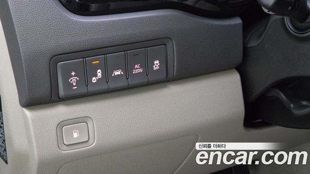 Kia Carnival 9-seater Noblesse 2016 — фото 15