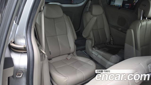 Kia Carnival 9-seater Noblesse 2016 — фото 19