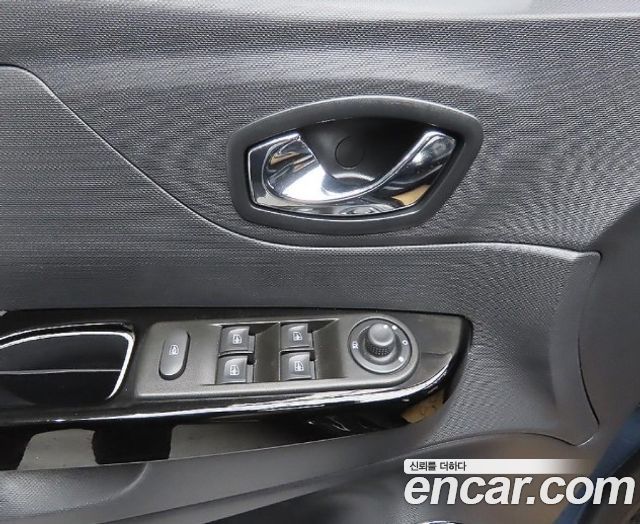 Renault Korea QM3 RE 2015 — фото 15