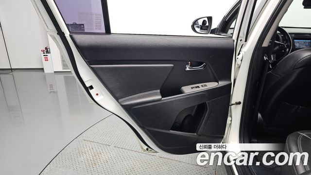 Kia Sportage R Diesel 2WD Prestige 2014 — фото 25