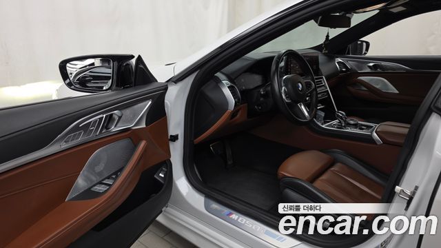 BMW 8 Series (G15) M850i xDrive Gran Coupe 2023 — фото 10