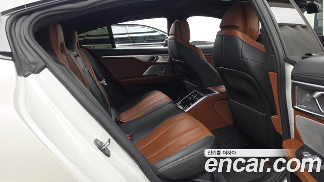 BMW 8 Series (G15) M850i xDrive Gran Coupe 2023 — фото 12
