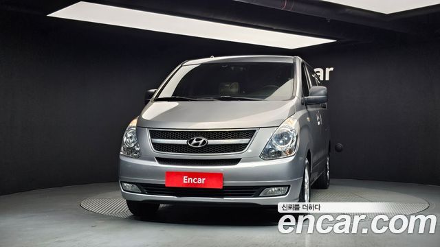 Hyundai Grand Starex 3-Seater VAN CVX Luxury 2015 — фото 3