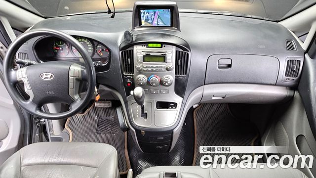Hyundai Grand Starex 3-Seater VAN CVX Luxury 2015 — фото 7
