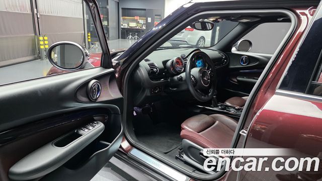 MINI Cooper Clubman Standard 2nd 2018 — фото 10