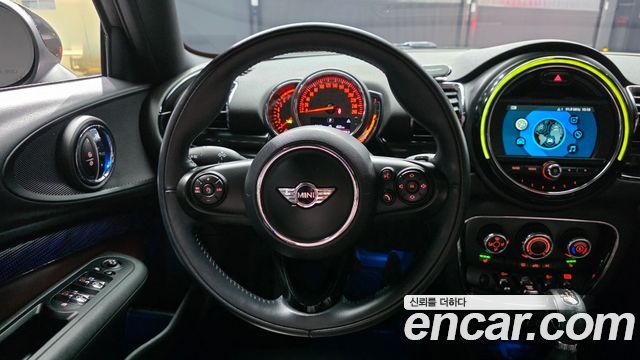 MINI Cooper Clubman Standard 2nd 2018 — фото 13