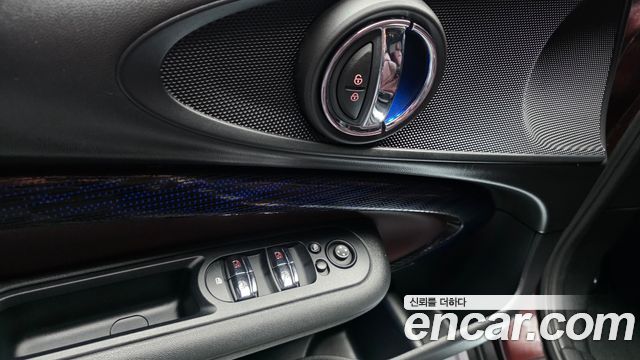 MINI Cooper Clubman Standard 2nd 2018 — фото 28