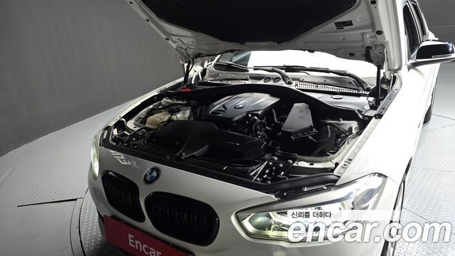 BMW 1 Series (F20) 118d Sport 5Door 2016 — фото 6